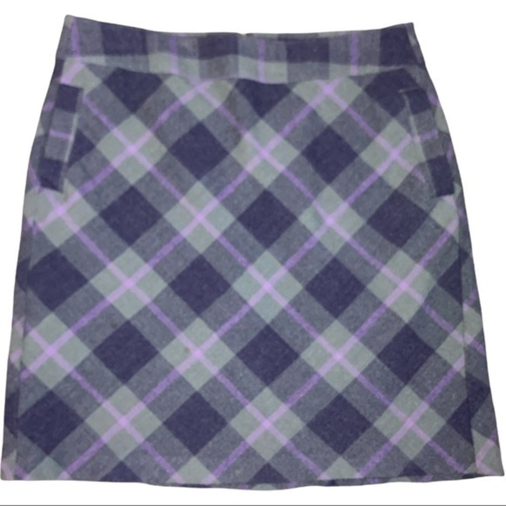 Merona size 6 skirt, 10% wool, lined, pockets(front & back) lavender gray plaid
